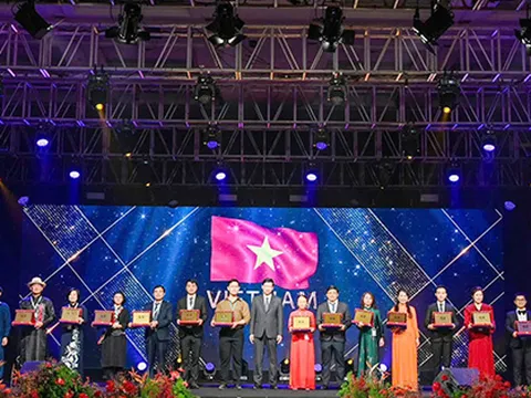 Làng Tom Sara Đà Nẵng được trao giải thưởng Du lịch Cộng đồng ASEAN