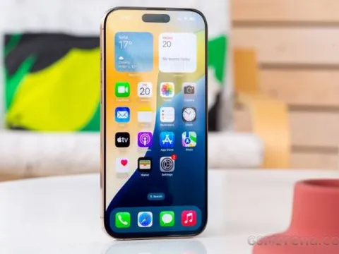 iPhone 16 Pro Max rẻ kỷ lục cận Tết, phần cứng quá mạnh, đe nẹt Galaxy S24 Ultra, OPPO Find X8