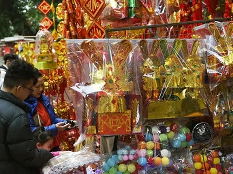 Tết ông Công ông Táo: Hàng hóa phong phú, giá không tăng
