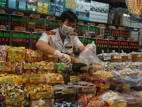 Người dân cần tỉnh táo trước thực phẩm không rõ nguồn gốc trong dịp Tết