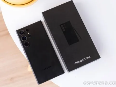 Galaxy S23 Ultra siêu rẻ dịp Tết, siêu phẩm camera chiến không kém Galaxy S24 Ultra nay rẻ như bèo