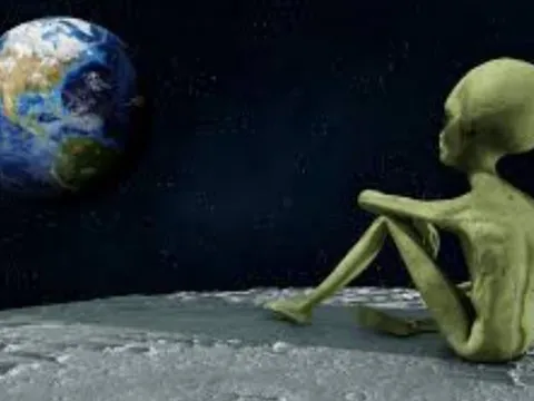 Người ngoài hành tinh không xuất hiện vì con người quá bạo lực?