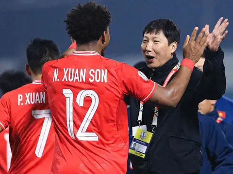 Nguyễn Xuân Son vượt mặt Sơn Tùng M-TP, trụ cột ĐT Việt Nam bất ngờ lập kỷ lục trên BXH đặc biệt