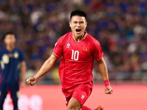 ĐT Việt Nam 'bay cao' trên BXH FIFA ngay đầu 2025, vượt mặt ĐT Thái Lan sau AFF Cup?