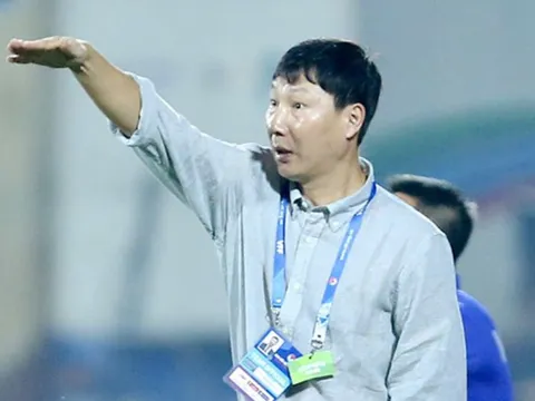 HLV Kim Sang Sik không nuốt trôi 1 trận đấu của ĐT Việt Nam
