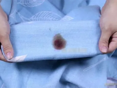 Chỉ cần một bát nước này khi giặt giúp đánh bay mọi vết bẩn trên ga giường, ga sạch thơm, mềm mại đến ngỡ ngàng