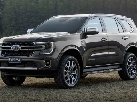Ford Everest nhận ưu đãi hấp dẫn cuối tháng 1/2025, giá lăn bánh ‘huỷ diệt’ Toyota Fortuner