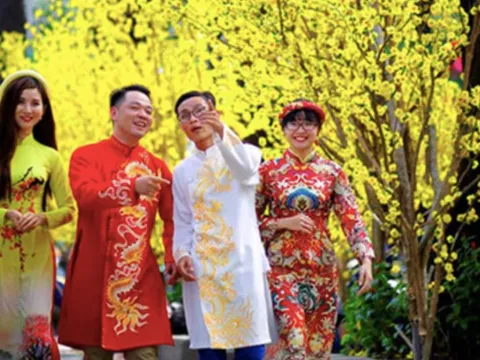 Năm 2025 xuất hành hướng, giờ nào để thu hút nhiều tài lộc, may mắn?