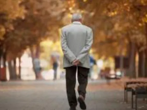 Chỉ sau 50 tuổi người ta mới hiểu được 9 quy tắc sinh tồn đặc biệt này, tôi ước mình biết sớm hơn