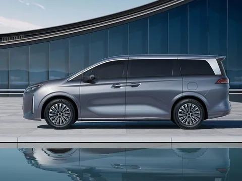 Xe MPV ‘đắt hàng như tôm tươi’ nhờ công suất 428 mã lực, siêu tiết kiệm xăng, nội thất sang chảnh, giá ‘hạt dẻ’