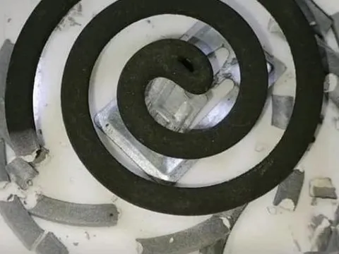 Tàn của nhang đuổi muỗi là một 'báu vật', vứt đi sẽ vô cùng lãng phí, bạn nên nhanh chóng tìm hiểu lợi ích của nó