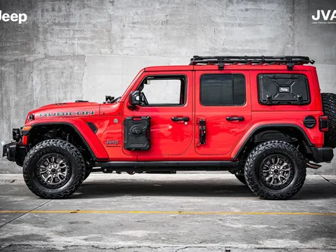 Bảng giá xe Jeep tháng 2/2025: Giảm giá ‘cực khủng’