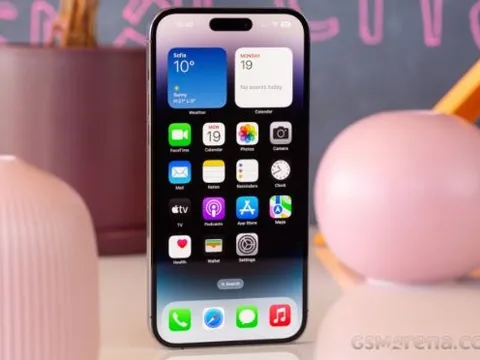 iPhone 14 Pro Max vẫn còn hàng mới fullbox, trang bị xịn không kém nhiều iPhone 16 Pro Max, giá rẻ hơn chục triệu