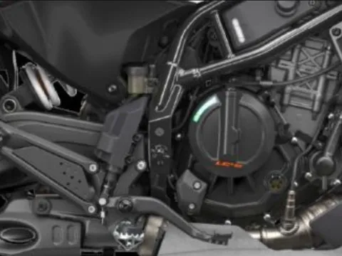 Ra mắt ‘chiến thần côn tay' giá 71 triệu đồng có động cơ 249cc và ABS 2 kênh xịn hơn Yamaha Exciter