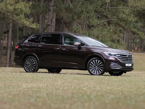 Bảng giá xe Volkswagen tháng 2/2025: Giảm giá ‘sập sàn’