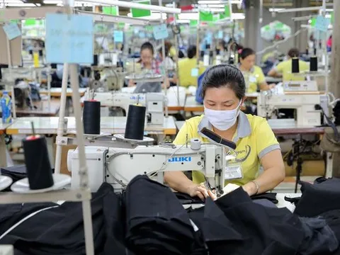 Một số điểm mới về chính sách BHXH đối với lao động nữ