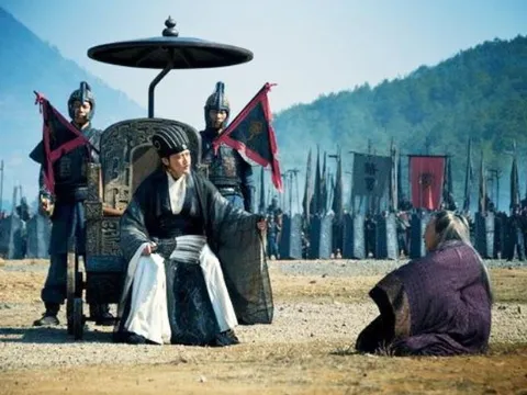 Đây là danh tướng sở hữu có chỉ số IQ cao nhất Tam Quốc: Là  kỳ phùng địch thủ của Gia Cát Lượng, lừa được cả Tào Tháo, xuất thân hiển hách