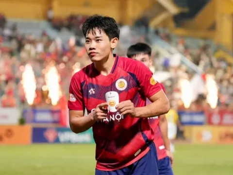 HLV Kim Sang-sik 'chấm' 3 cầu thủ CLB CAHN cho ĐT Việt Nam sau kỷ lục ở giải Đông Nam Á