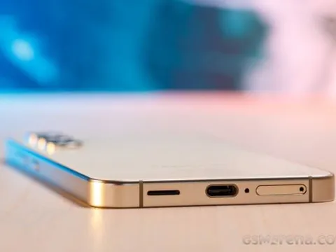 Vua AI nhỏ gọn Galaxy S24 chốt giảm khủng cả chục triệu sau Tết 2025, rẻ vượt mặt cả iPhone 14