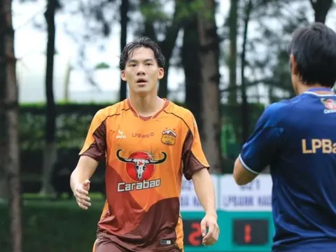 Cầu thủ Việt kiều báo tin kém vui cho HLV Kim Sang-sik, hết cửa lên ĐT Việt Nam?