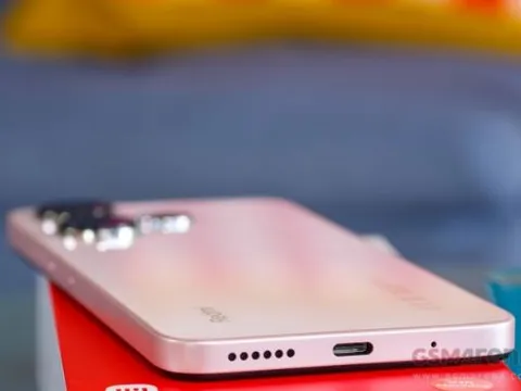 Redmi 13 giá đập hộp chưa đến 3,5 triệu, ngoại hình đẹp như iPhone 16 Pro Max, camera 108MP xịn sò