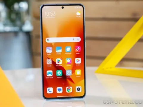Xiaomi 13T Pro rẻ như cho sau Tết, vua hiệu năng ngang cơ Galaxy S24 Ultra rẻ như Galaxy A55