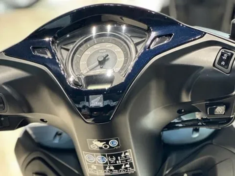 Giá xe Honda LEAD tháng 2/2025: Cực hời sau Tết, rẻ lấn át Vision, gây áp lực cho SH Mode