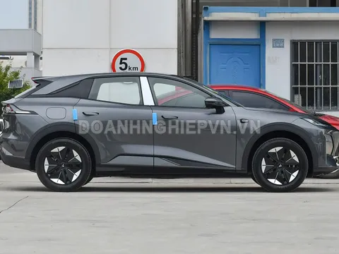 SUV đẹp mê ly, công suất 352 mã lực, siêu tiết kiệm xăng, giá ‘hạt dẻ’