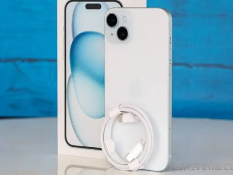 Siêu phẩm màn lớn pin trâu iPhone 15 Plus hạ giá 4 triệu sau Tết, trang bị hấp dẫn vượt mặt Galaxy S25 Plus