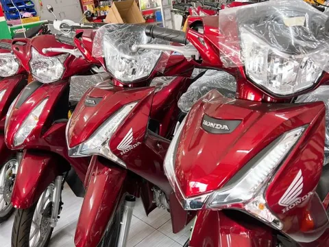 Giá xe Honda Future 125 FI giữa tháng 2/2025: Giảm kịch sàn, lấn át Wave Alpha và RSX vì quá rẻ