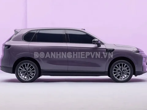 SUV đẹp long lanh, công suất 218 mã lực, giá ngang Kia Morning