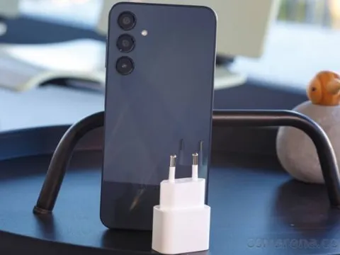 Galaxy A16 giá hấp dẫn khó tin sau Tết, quyết lấy ngôi vua Android, lực chiến như Galaxy S24 Ultra