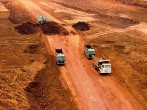 Việt Nam đẩy mạnh 'kho báu' lớn thứ 2 thế giới, tỉnh với 1/3 diện tích nằm trên 'mỏ vàng' này đang có 8 tỷ USD muốn đổ vào