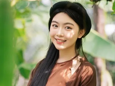 Con gái Quyền Linh trong hình ảnh mới: Nhan sắc nức nở, thần thái kiêu sa chuẩn tiểu thư