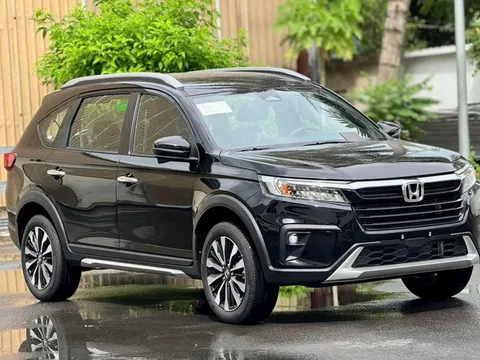 Đối thủ của Mitsubishi Xpander giảm giá hấp dẫn tại Việt Nam
