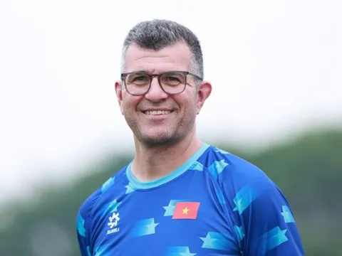 ĐT Việt Nam công bố tân HLV trưởng, chốt thời gian hội quân cho VCK Asian Cup