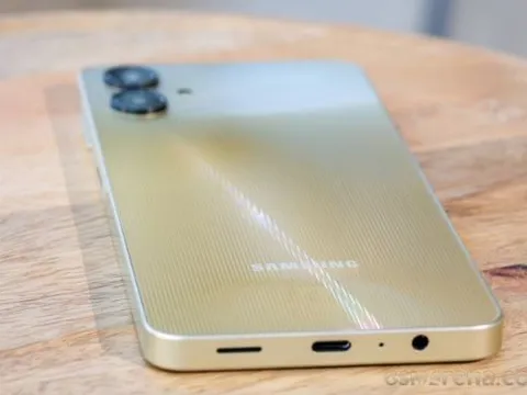 Vua giá rẻ Galaxy A06 chốt giá siêu rẻ dưới 3 triệu, ngoại hình đẹp như iPhone 16, camera xịn sánh ngang Galaxy S24