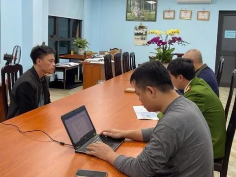 Tin mới nhất vụ shipper khuyết tật nhận 20 cú đánh, đấm trong 30 giây: Tài xế Lexus vừa nhận tin dữ