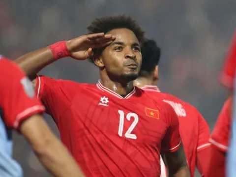 Nguyễn Xuân Son nhận vinh dự lớn, cạnh tranh với niềm tự hào Olympic ở giải thưởng danh giá