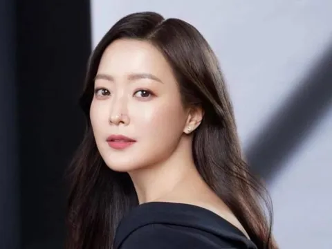 Những ngôi sao tuổi rắn tài năng nổi tiếng của Hàn Quốc