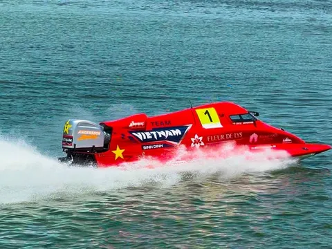 Bình Định tiếp tục là điểm đến của giải vô địch thuyền máy thế giới