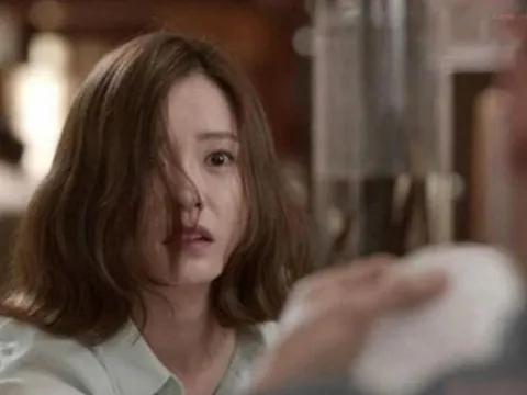 Mẹ chồng vung tay hất đĩa ốc vào thùng rác, tôi nghẹn ngào, muốn bỏ cuộc tất cả!