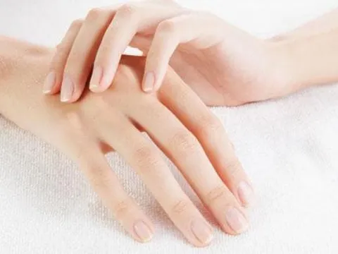 Phúc hay họa tại bàn tay, nhìn tướng tay, nhận biết ngay người lận đận, lắm nghiệp ít phúc, bạn có không?