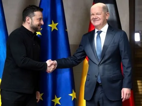 Hai lãnh đạo châu Âu gửi thông điệp gay gắt đến Mỹ, một người muốn thành lập quân đội châu Âu