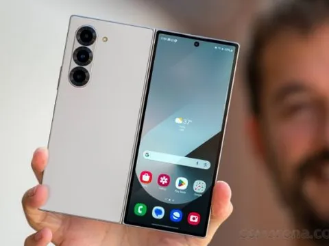 Siêu phẩm màn hình gập Galaxy Z Fold6 giảm kịch sàn cả chục triệu, áp đảo ‘cơn lốc’ OPPO Find N3