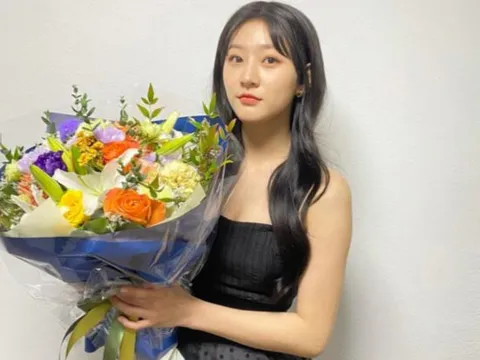 Netizen tìm ra điểm bất thường của Kim Sae Ron trước khi đột ngột qua đời tại nhà riêng ở tuổi