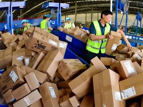 Triển khai thu thuế hàng nhập khẩu giá trị nhỏ qua chuyển phát nhanh