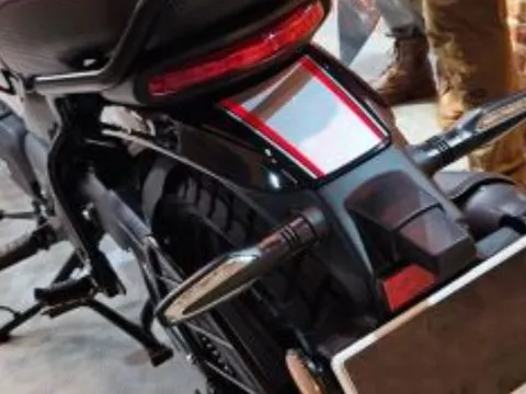 ‘Tân binh’ xe côn tay 225cc chính thức ra mắt giá 43,5 triệu đồng: Rẻ hơn Honda Winner X và Exciter