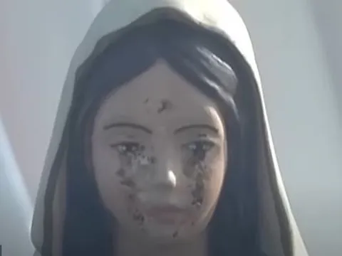 Sự thật gây sốc về bức tượng Đức Mẹ Đồng Trinh 'khóc ra máu' được tiết lộ sau hơn 8 năm