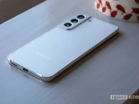 Galaxy S22 5G rớt giá không phanh sau Tết, cơ hội mua máy xịn hơn iPhone 16 rẻ như tầm trung